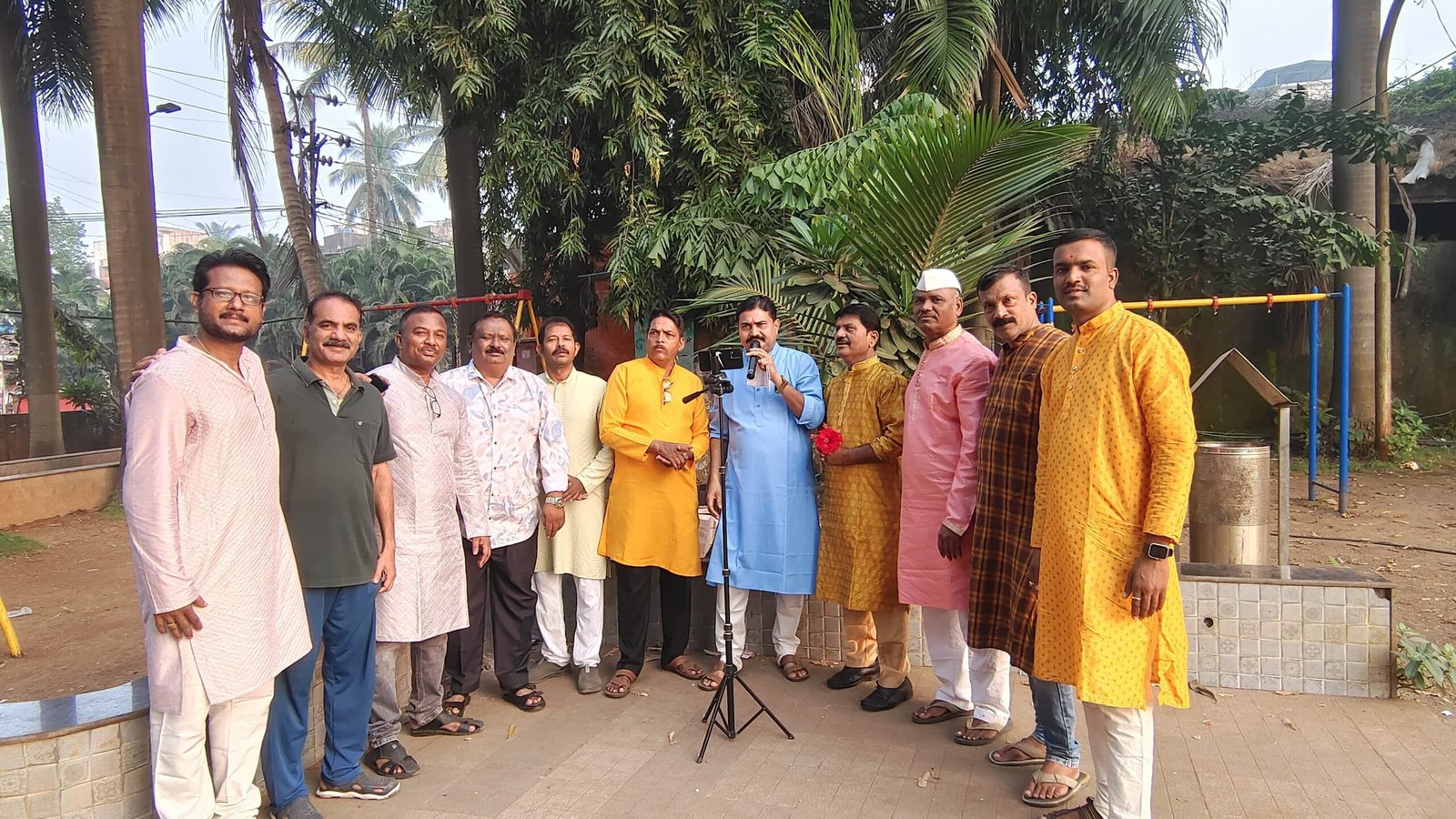 Diwali Padwa was celebrated with enthusiasm by morning group Uran