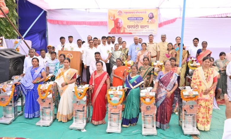 रामानंदाचार्य नरेंद्राचार्यजीं